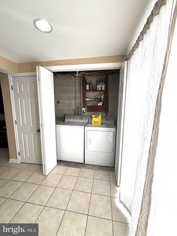 $2,100 | 17 Lerner Court, Unit 33L, Nottingham, MD 21236