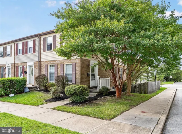 $2,100 | 17 Lerner Court, Unit 33L, Nottingham, MD 21236