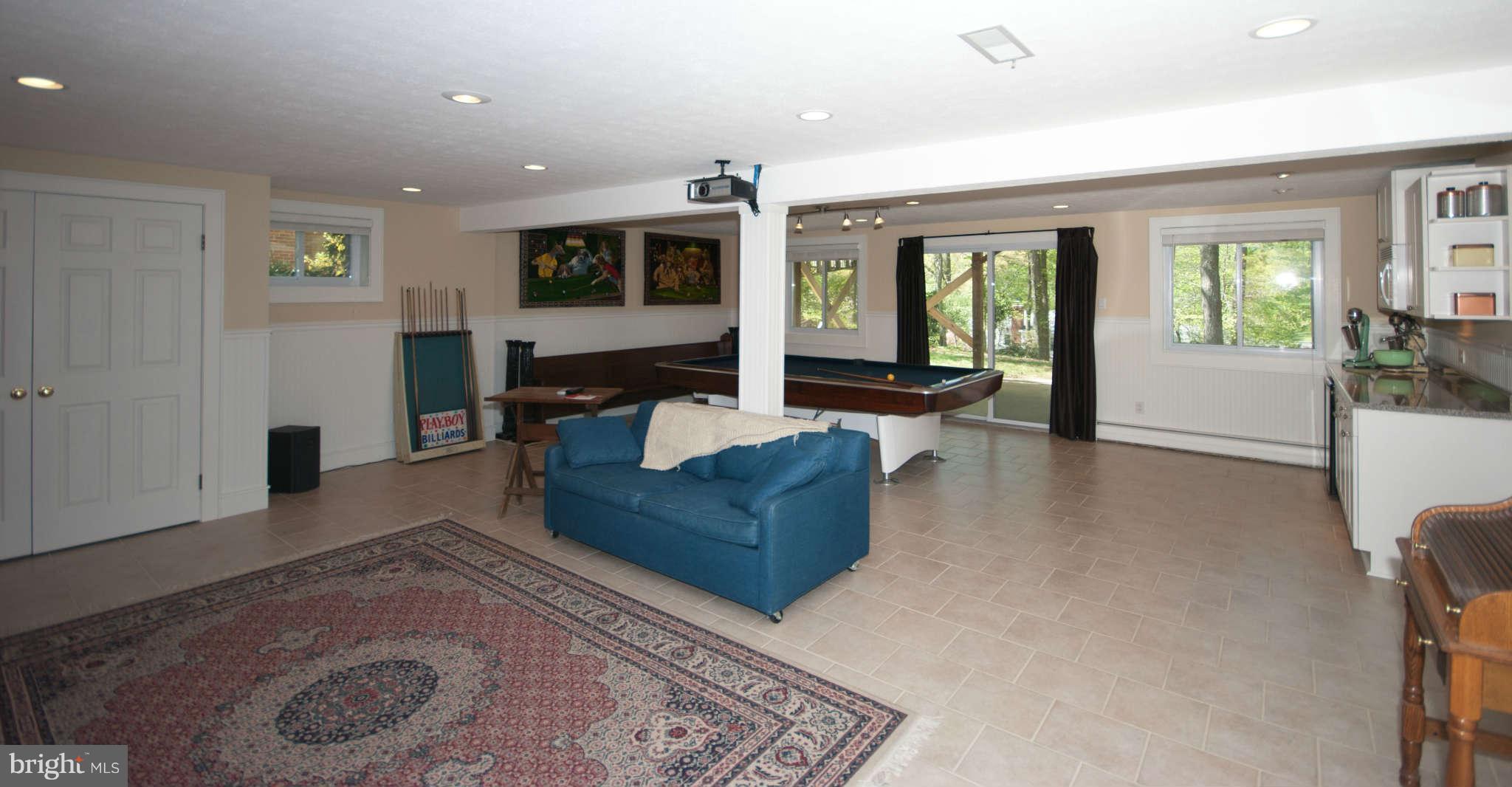 10408 Gatewood Terrace Silver Spring, MD 20903 - Photo 23 of 30 Family Room