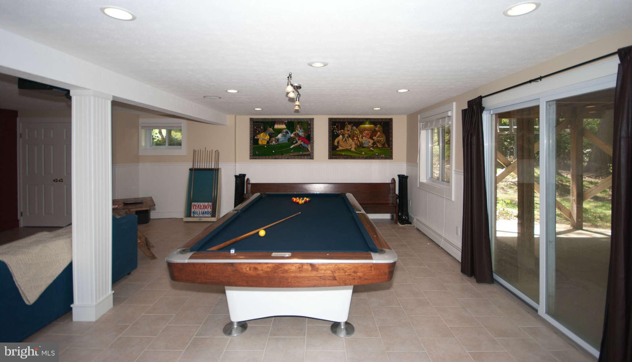 10408 Gatewood Terrace Silver Spring, MD 20903 - Photo 24 of 30 Family Room