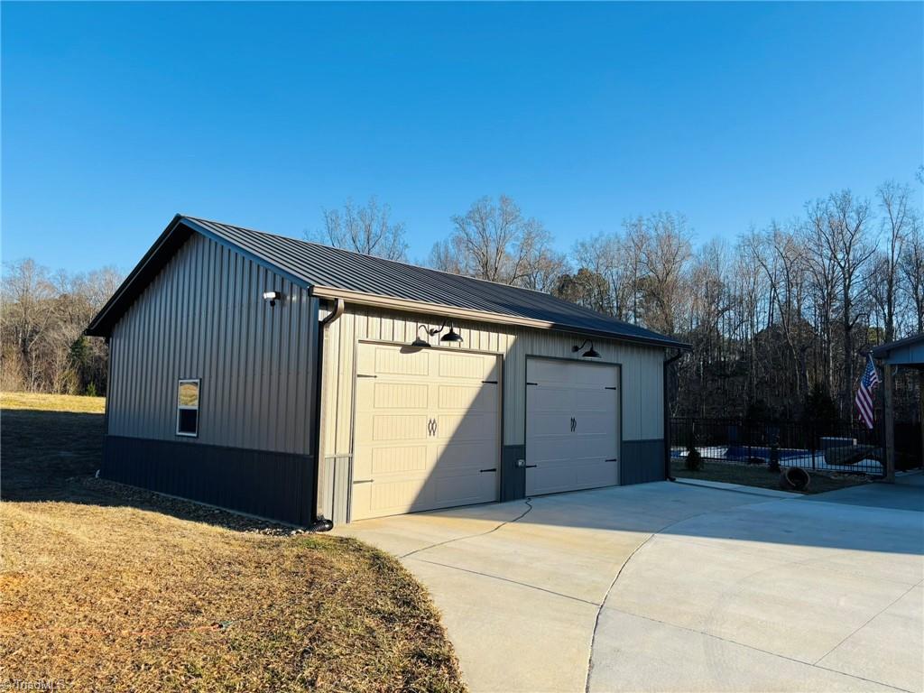 942 Markland Road Advance, NC 27006 - Photo 5 of 32 Gallery Image 5