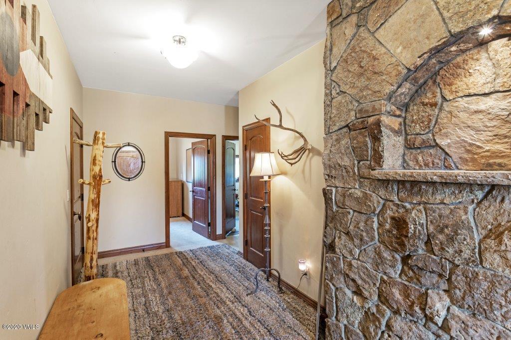 425 Timberwolf Gypsum, CO 81637 - Photo 4 of 38 Entry Hallway