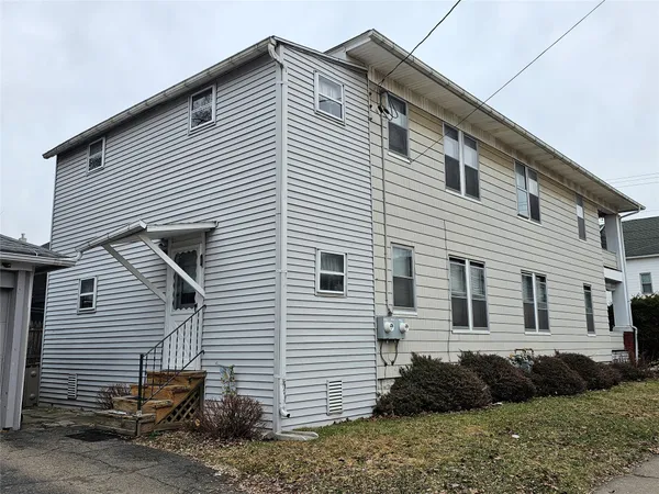 $160,000 | 320 Roosevelt Avenue, Endicott, NY 13760