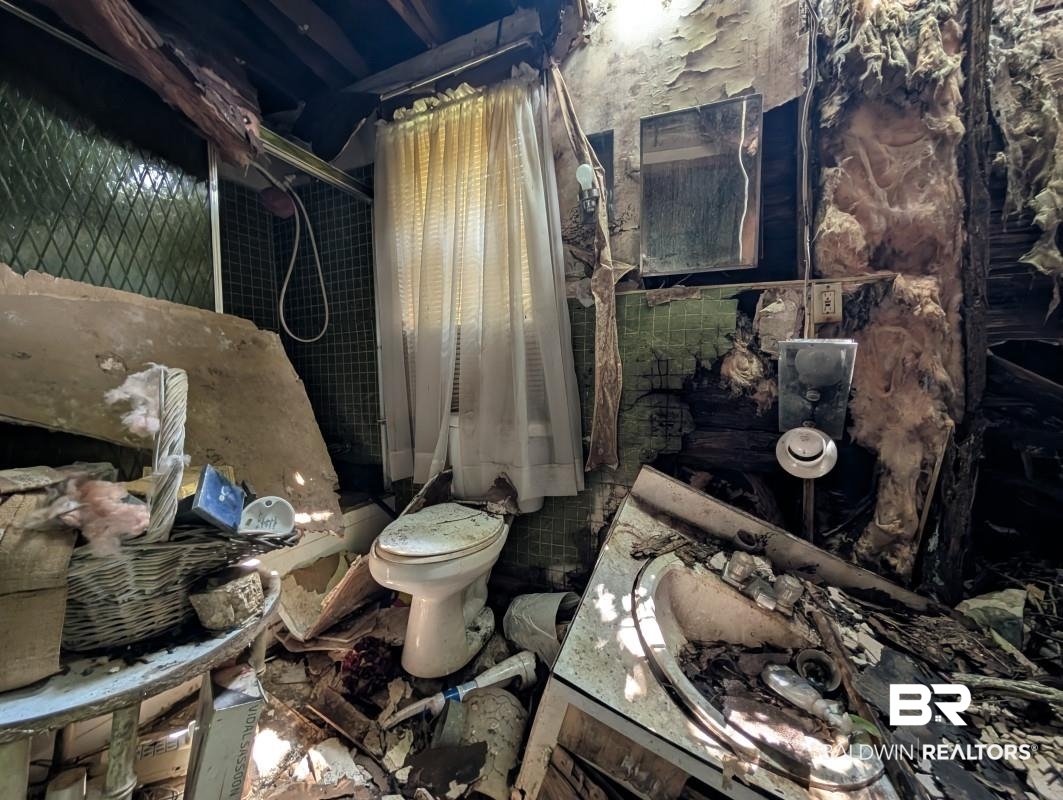 1722 McCants Avenue Mobile, AL 36610 - Photo 4 of 6 Image quality insufficient for description