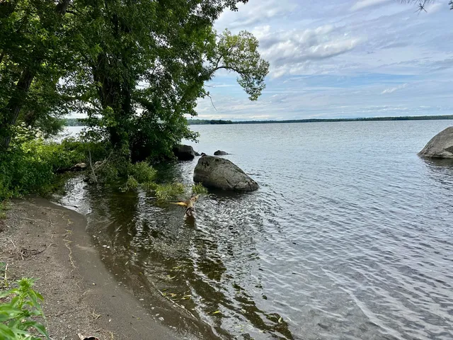 $1,000,000 | 277 Grove Street, Newport, ME 04953