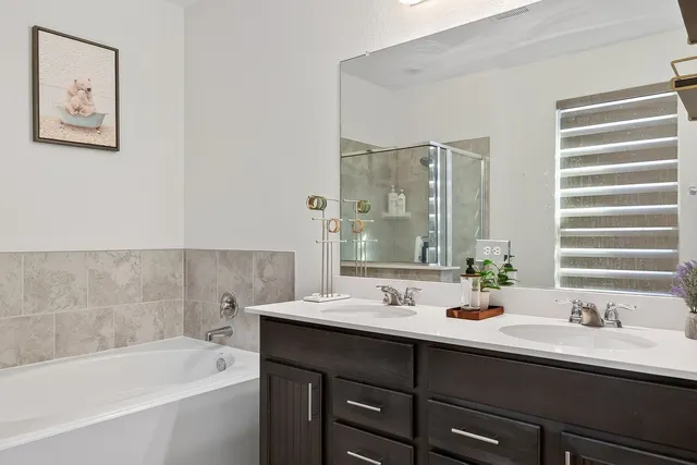 $2,390 | 5724 Texas Sage Drive, Rosenberg, TX 77469