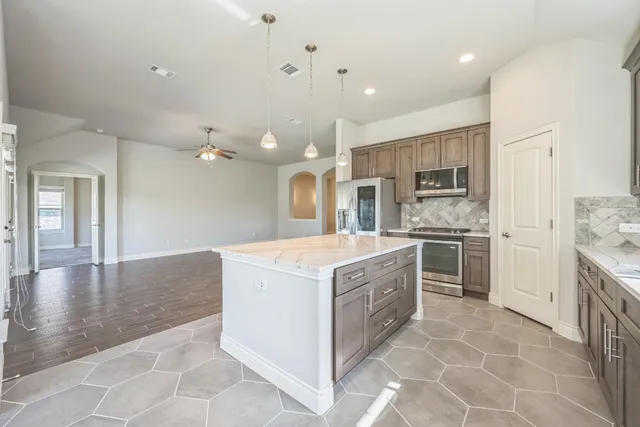 $2,245 | 101 Lismore Street, Hutto, TX 78634