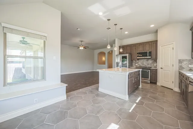 $2,245 | 101 Lismore Street, Hutto, TX 78634