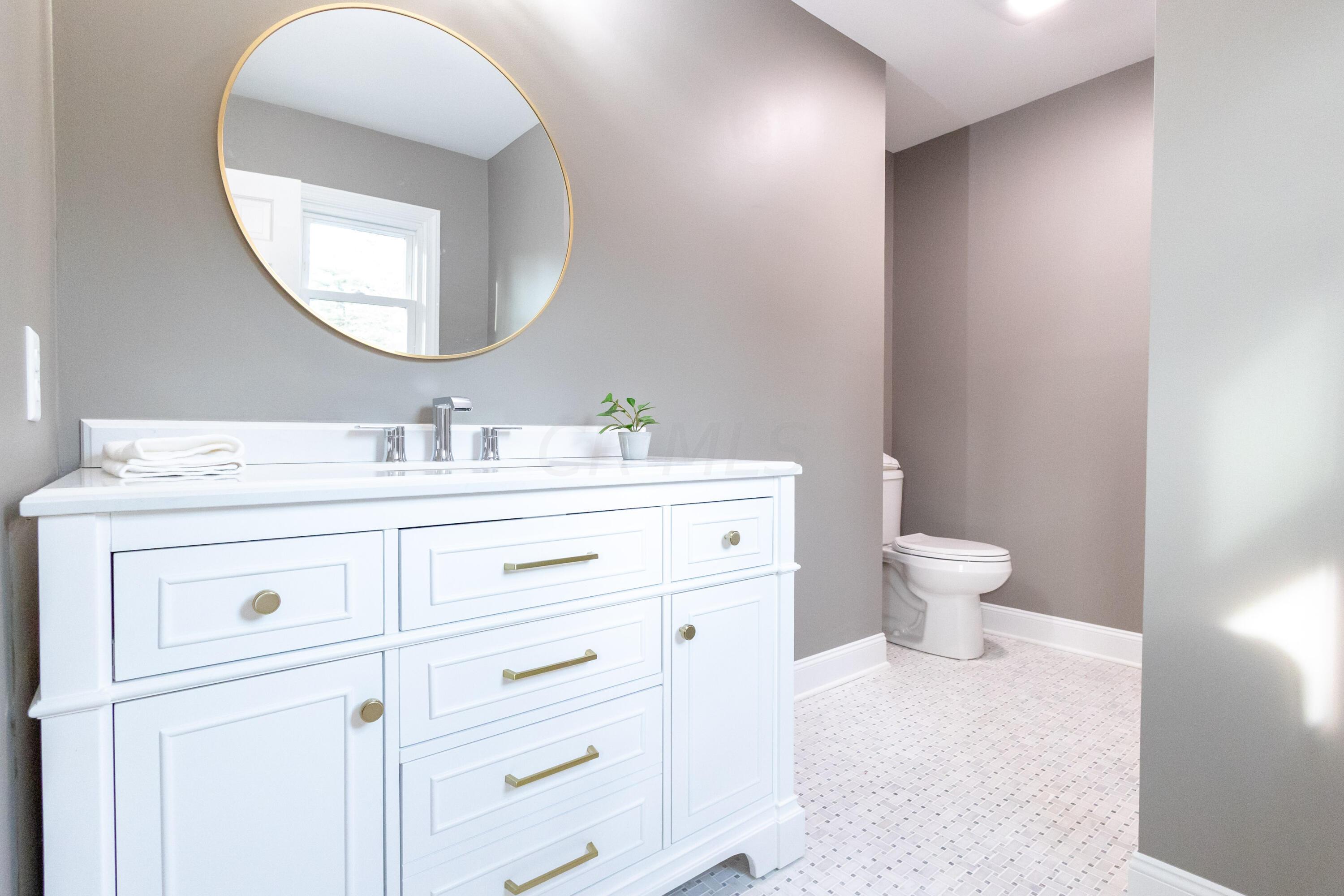 5877 Rock Hill Road Columbus, OH 43213 - Photo 25 of 34 Master Bath