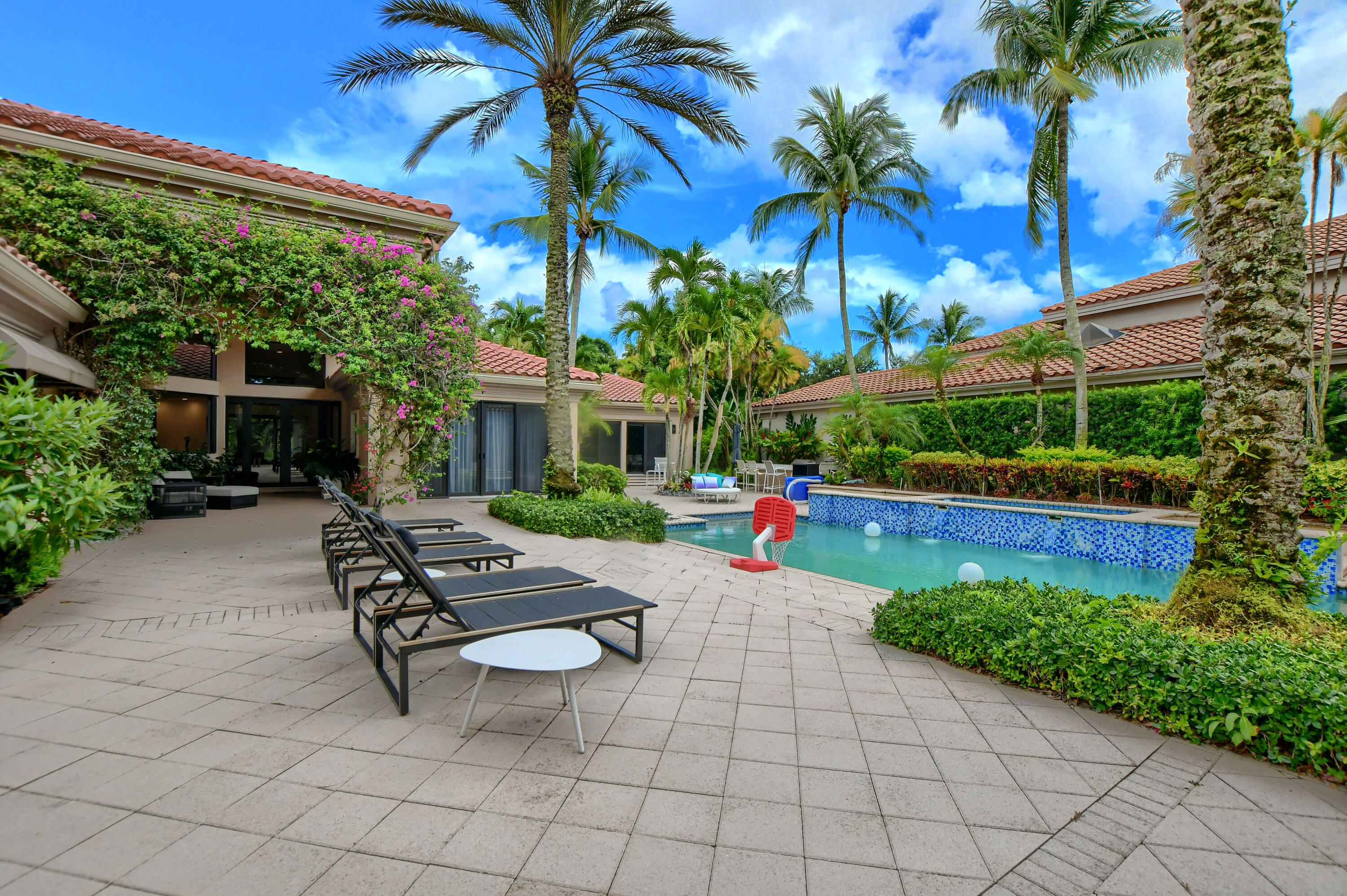 5894 Northwest 25th Court Boca Raton, FL 33496 - Photo 5 of 46 courtyard/pool