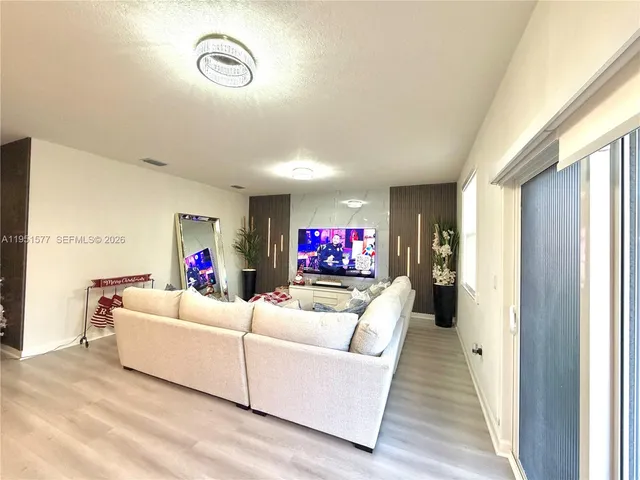 $4,999 | 2661 Southeast 24th Court, Homestead, FL 33035