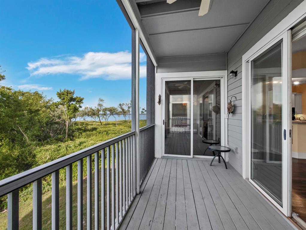 836 Evergreen Way Longboat Key, FL 34228 - Photo 10 of 49