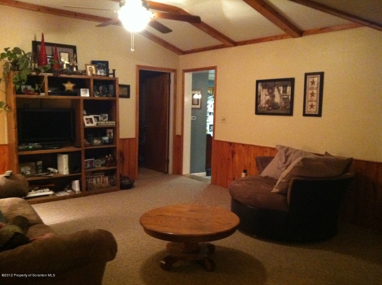 508 Billings Mill Road Tunkhannock, PA 18657 - Photo 4 of 11 Living Room