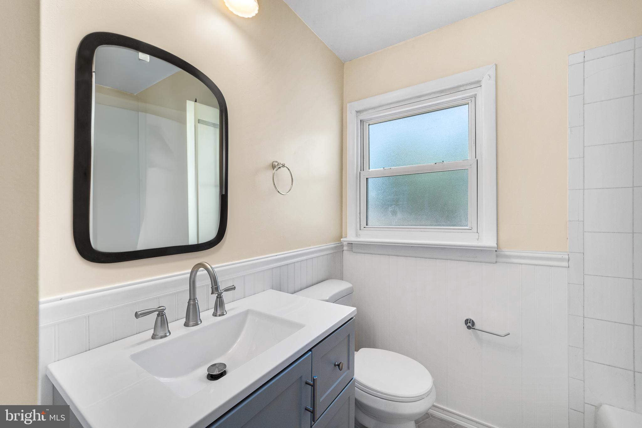 388 Ewingville Road Ewing, NJ 08638 - Photo 16 of 36 1st floor full bath