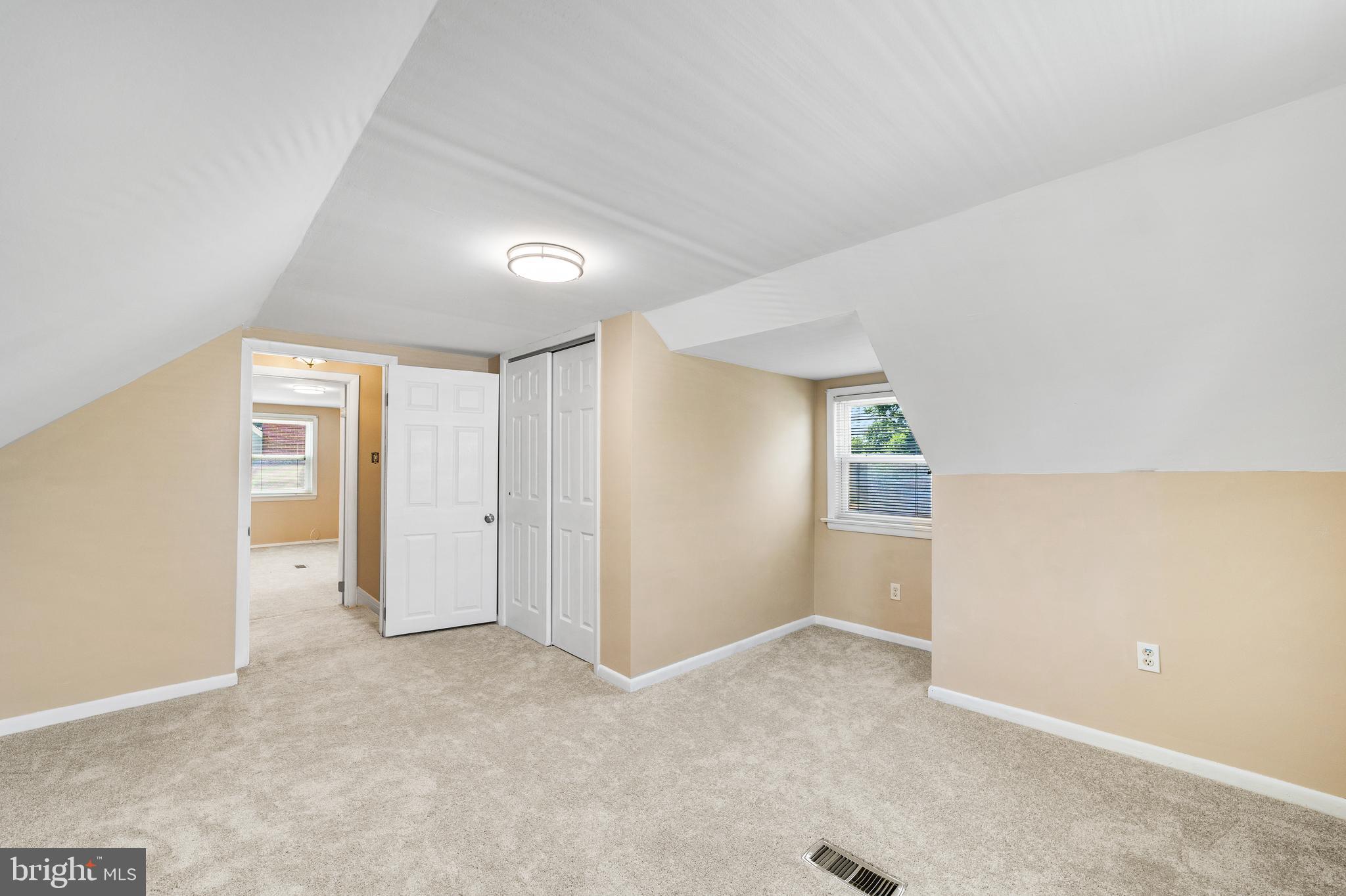 388 Ewingville Road Ewing, NJ 08638 - Photo 25 of 36 Gallery Image 25