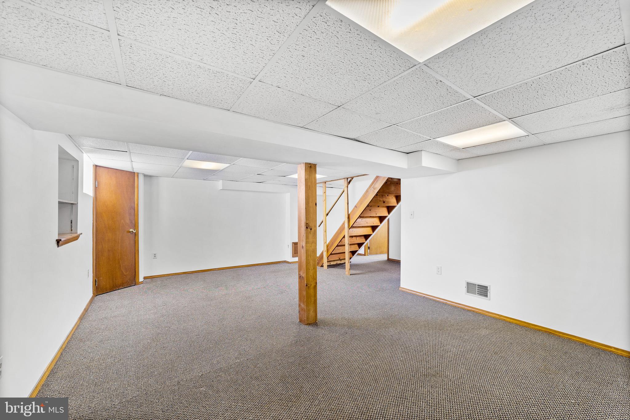 388 Ewingville Road Ewing, NJ 08638 - Photo 32 of 36 Gallery Image 32