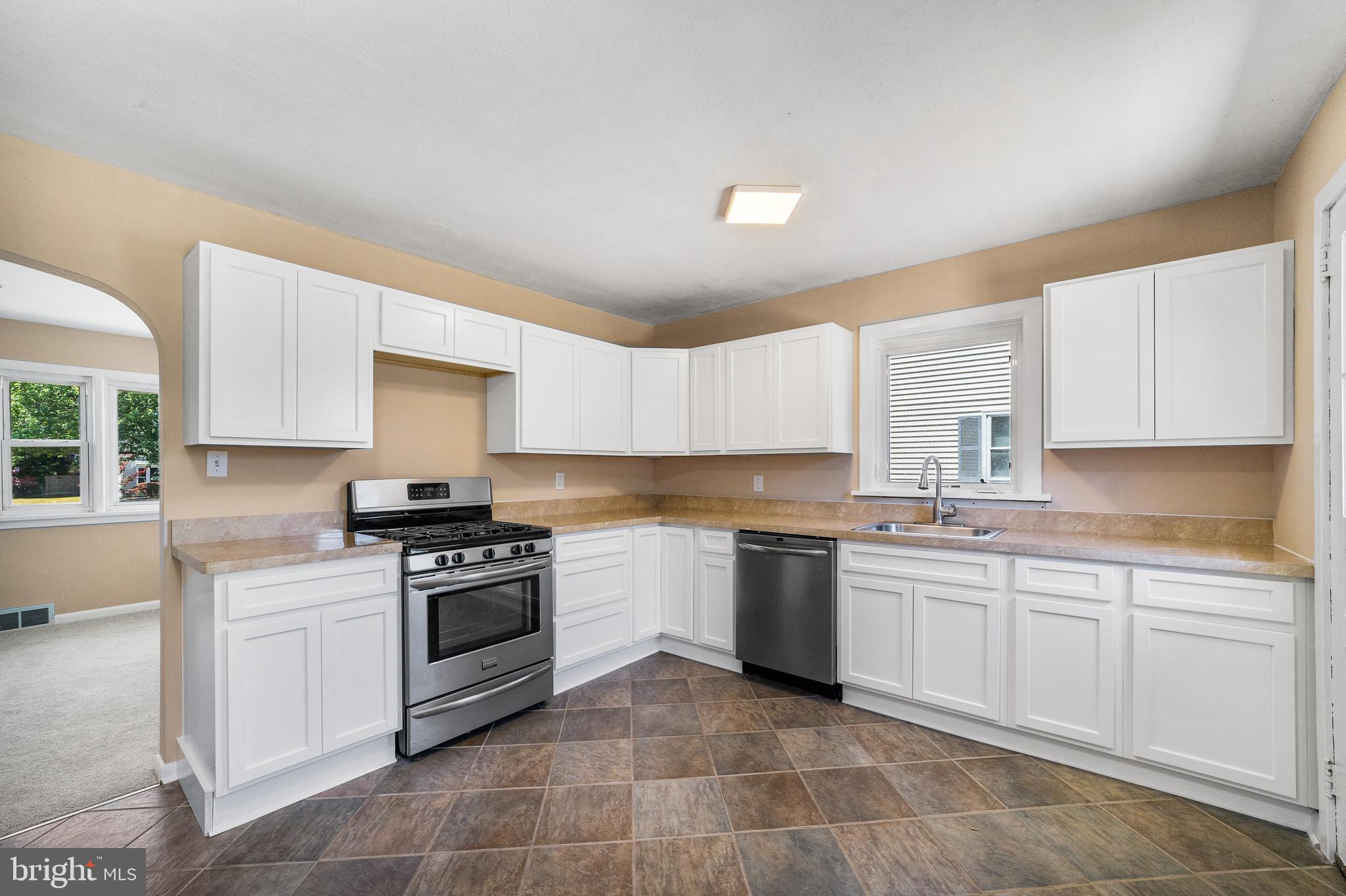 388 Ewingville Road Ewing, NJ 08638 - Photo 8 of 36 kitchen