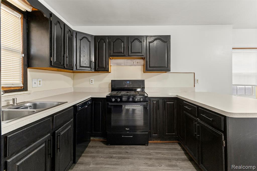 14716 Eureka Road Southgate, MI 48195 - Photo 11 of 42
