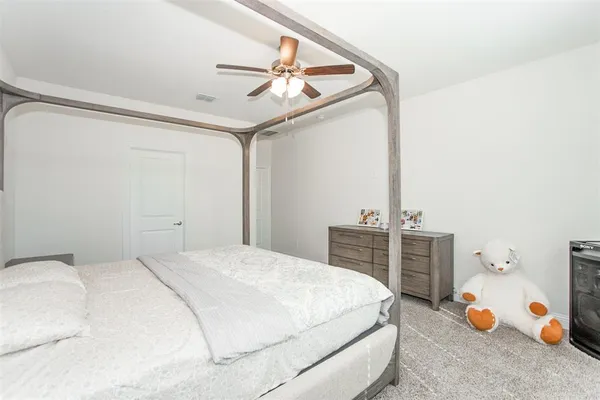 $3,300 | 3813 Oldham Road, Little Elm, TX 75068