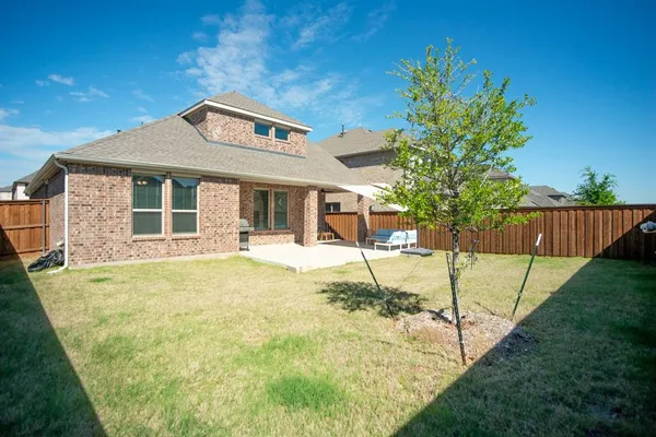 $3,300 | 3813 Oldham Road, Little Elm, TX 75068