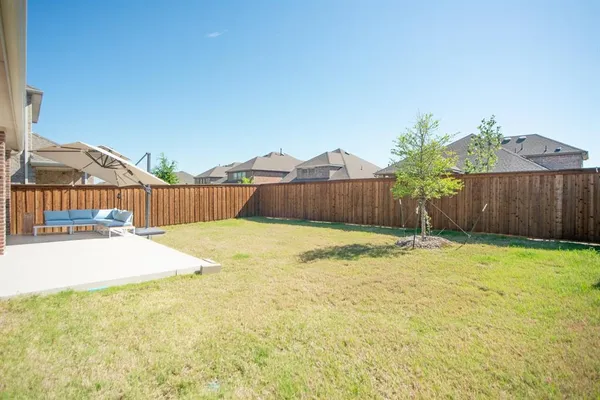 $3,300 | 3813 Oldham Road, Little Elm, TX 75068