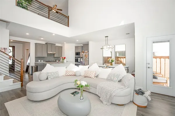 $3,300 | 3813 Oldham Road, Little Elm, TX 75068