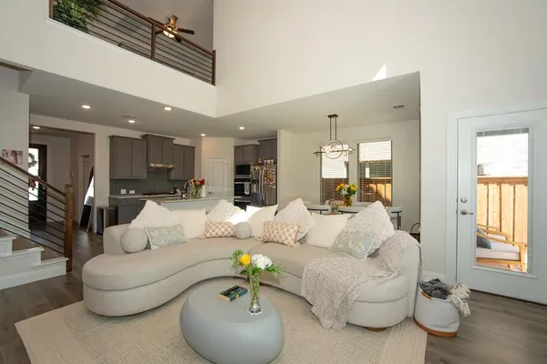 $3,300 | 3813 Oldham Road, Little Elm, TX 75068