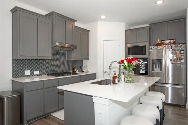 $3,300 | 3813 Oldham Road, Little Elm, TX 75068