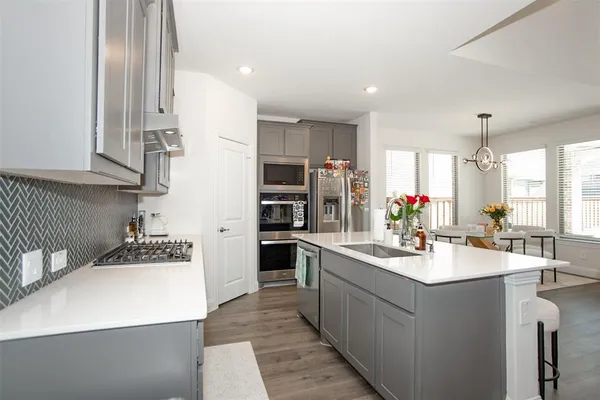 $3,300 | 3813 Oldham Road, Little Elm, TX 75068