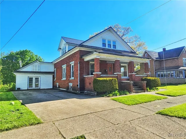 $129,900 | 157 Clinton Street, Salamanca, NY 14779