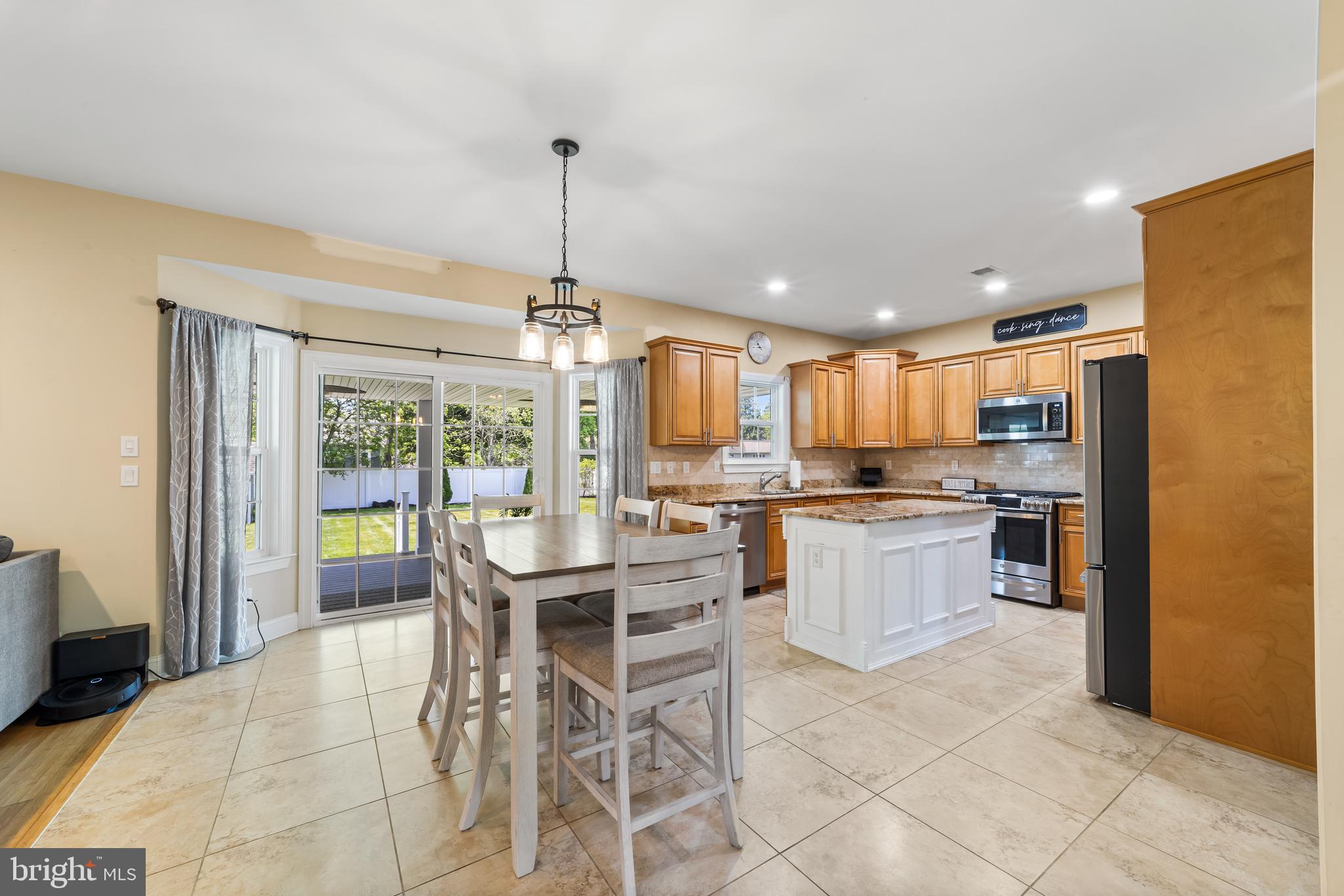 129 Frog Hollow Road Forked River, NJ 08731 - Photo 10 of 41