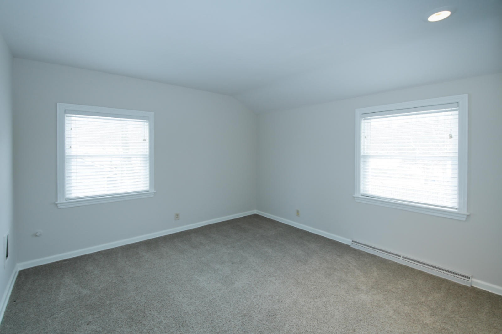 4210 Old Colony Road Kalamazoo, MI 49008 - Photo 16 of 29 4210 Old Colony-116