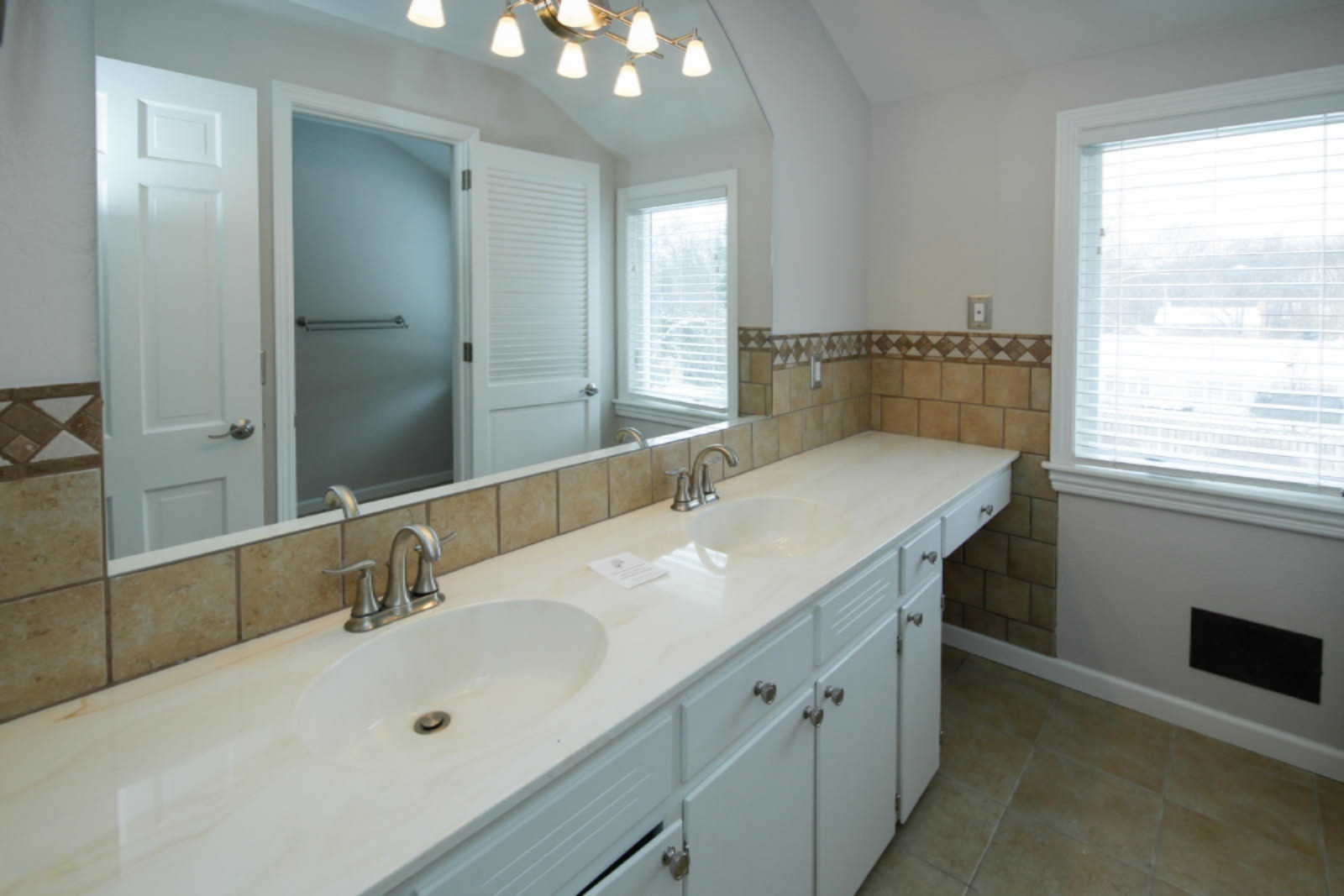 4210 Old Colony Road Kalamazoo, MI 49008 - Photo 19 of 29 4210 Old Colony-119
