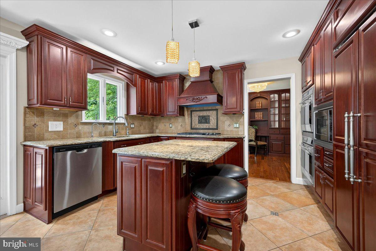 234 Tether Way Doylestown, PA 18901 - Photo 12 of 44 Kitchen Island