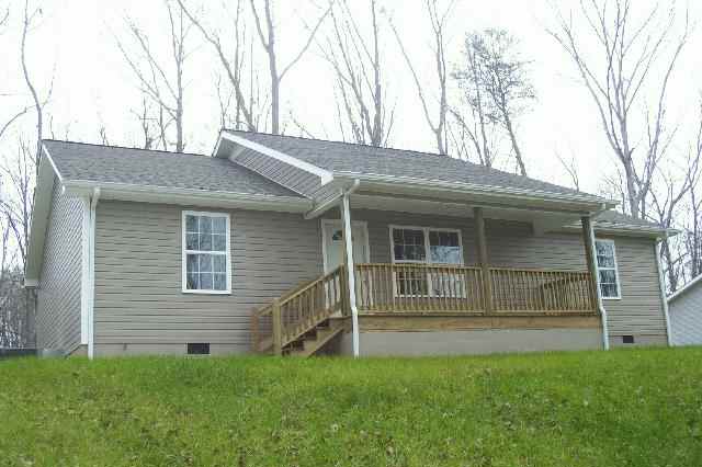 2753 South Riverbend Road Dalton, GA 30721 - Photo 1 of 1 Main View