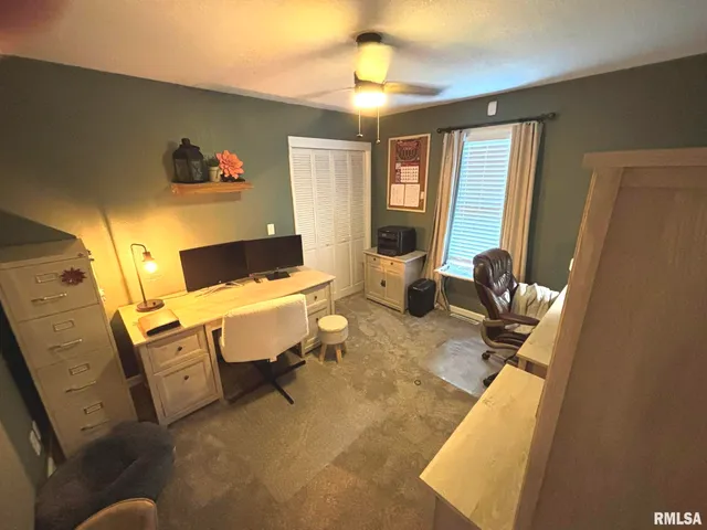 $269,900 | 2924 Red Stripe Road, Odin, IL 62870