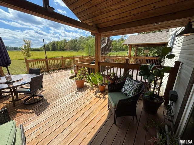 $269,900 | 2924 Red Stripe Road, Odin, IL 62870