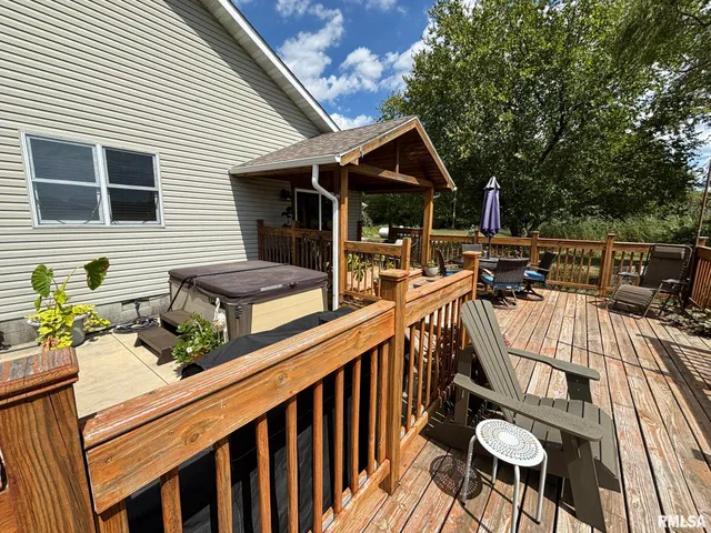 $269,900 | 2924 Red Stripe Road, Odin, IL 62870