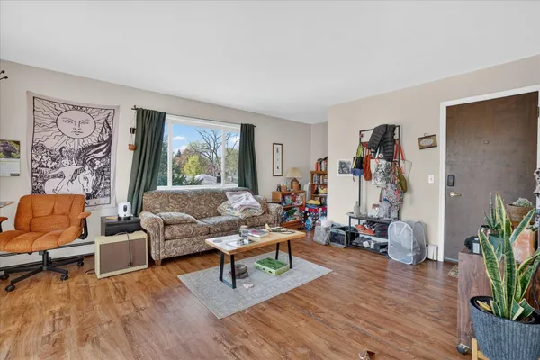 $389,000 | 176 Oakhurst Avenue, Kalamazoo, MI 49001