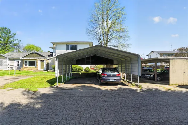 $389,000 | 176 Oakhurst Avenue, Kalamazoo, MI 49001