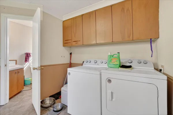 $389,000 | 176 Oakhurst Avenue, Kalamazoo, MI 49001