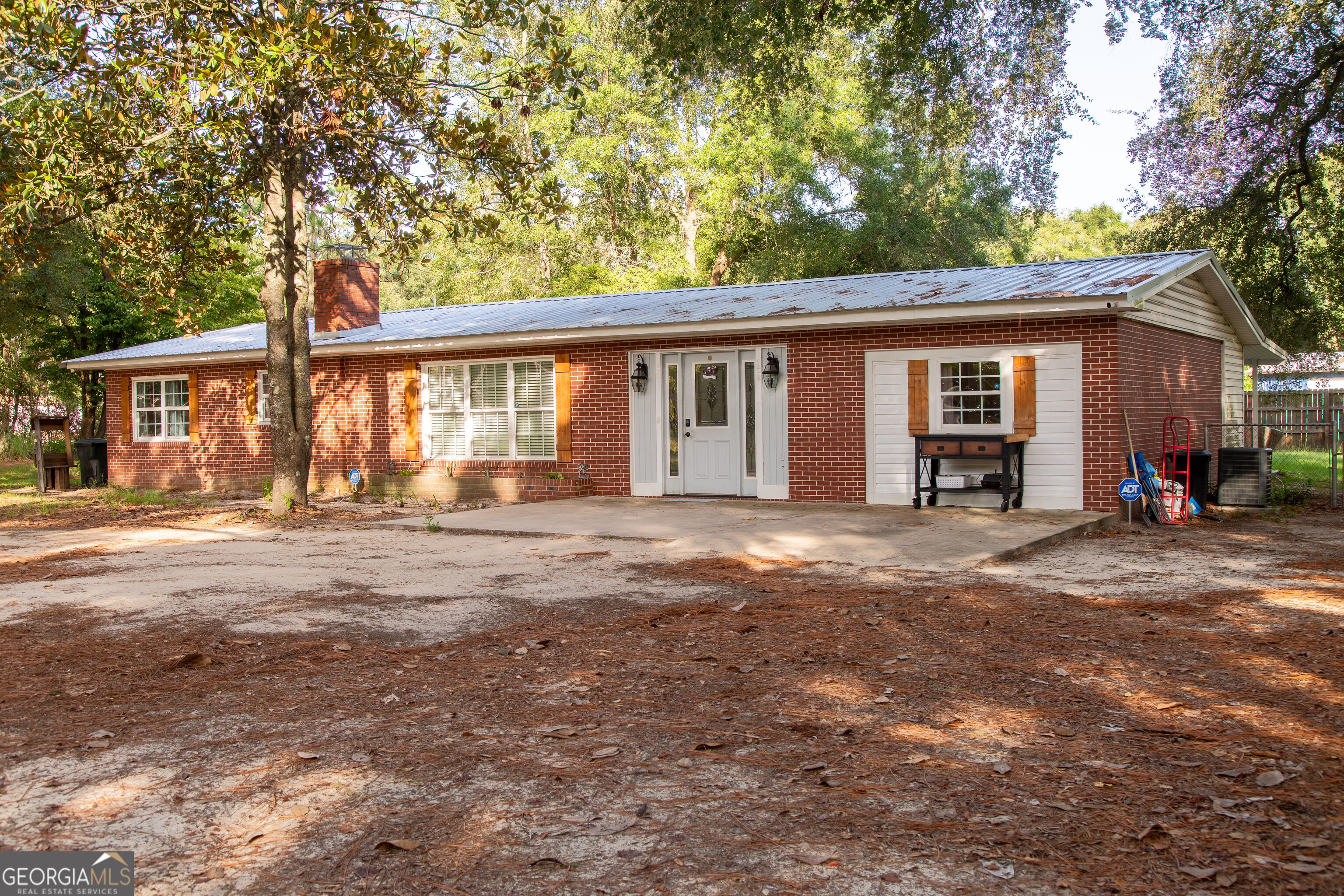 1526 Rayonier Road Jesup, GA 31545 - Photo 2 of 38 Gallery Image 2