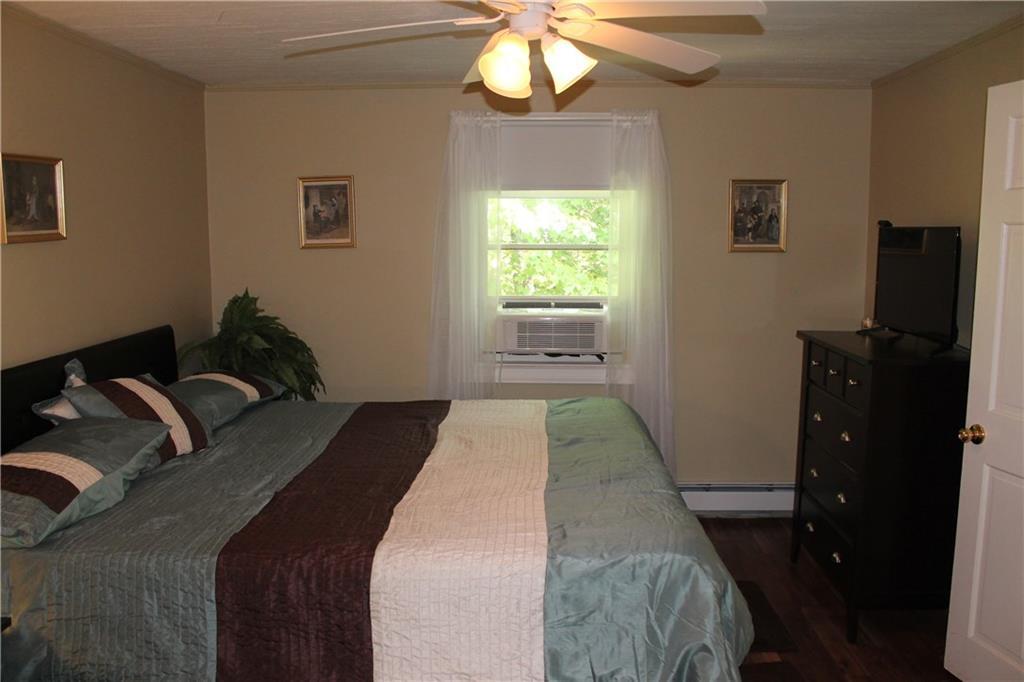 473 Loop Road Wells, ME 04090 - Photo 15 of 33 Guest bedroom