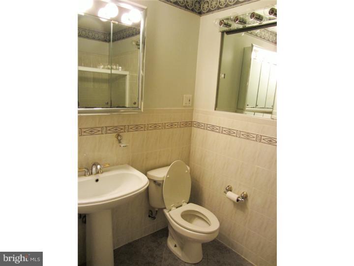 211 Red Barn Road Willow Grove, PA 19090 - Photo 7 of 18 Gallery Image 7