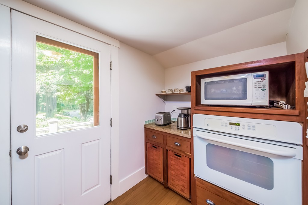95 Haydenville Road Whately, MA 01039 - Photo 10 of 30