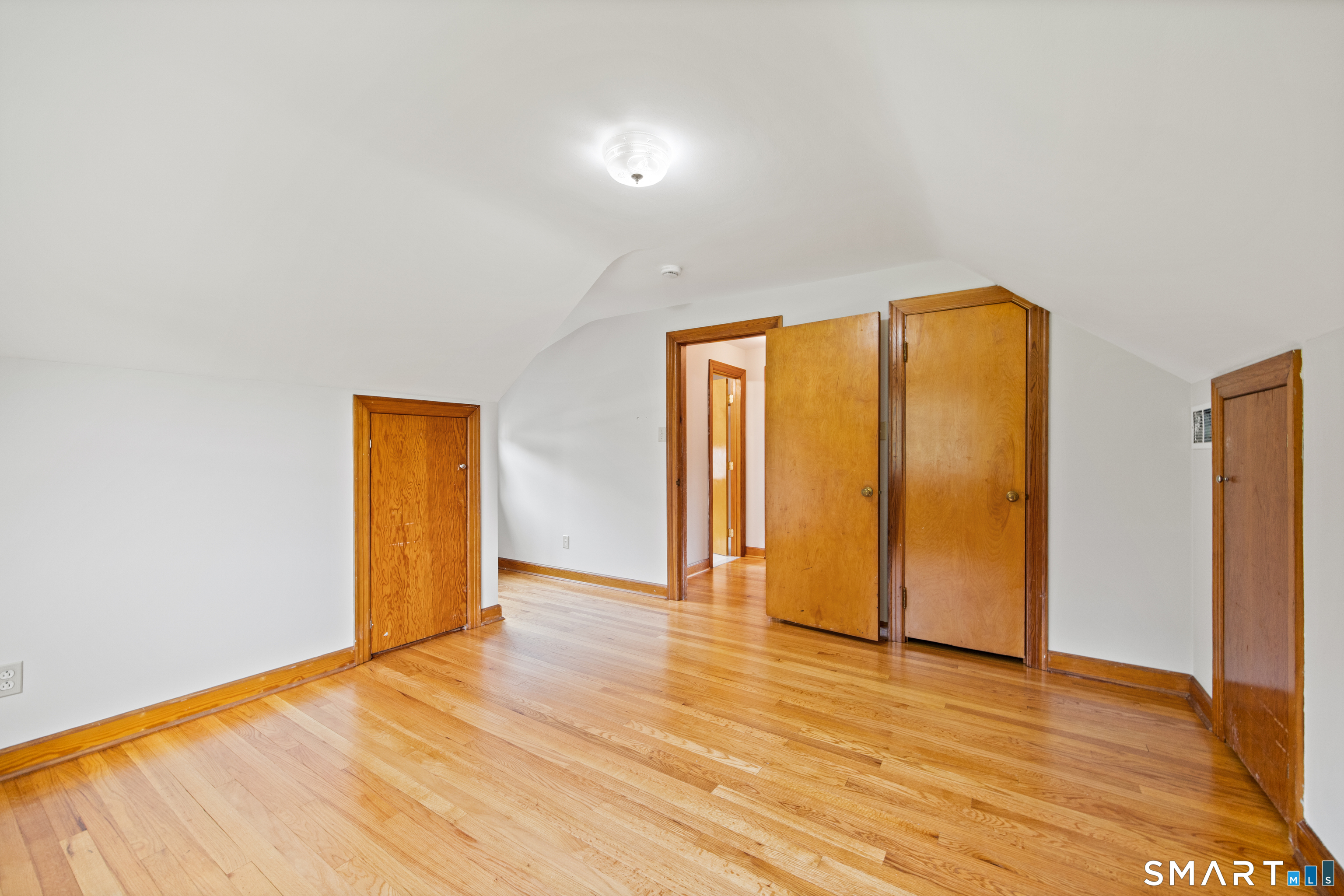 480 Higgins Road Cheshire, CT 06410 - Photo 24 of 32 Bedroom 3 - 2nd Floor