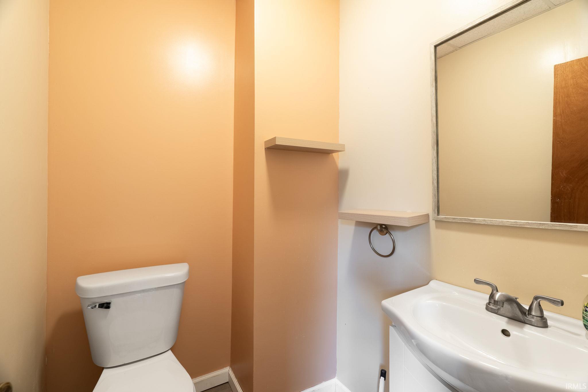 29 Center Street Williamsport, IN 47993 - Photo 14 of 26