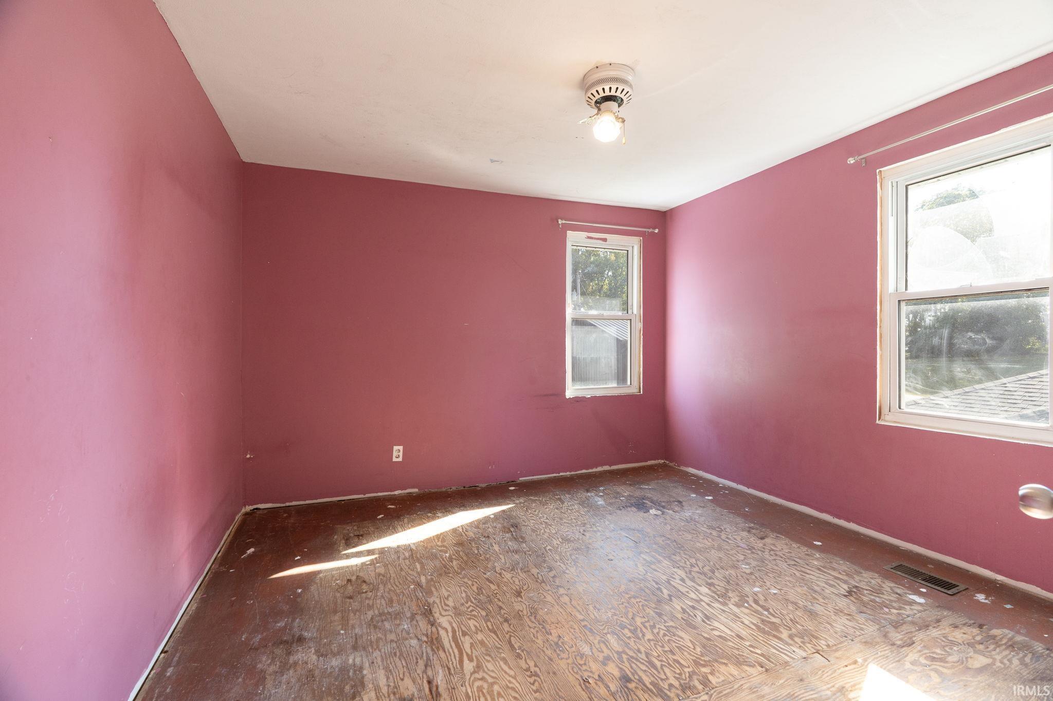 29 Center Street Williamsport, IN 47993 - Photo 16 of 26