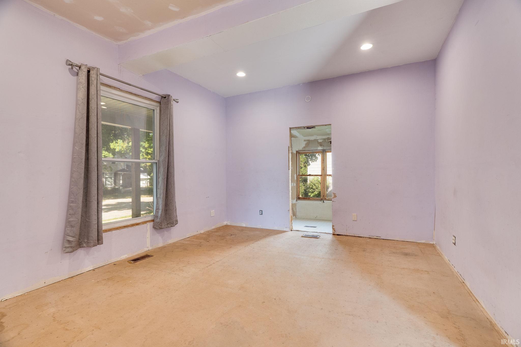 29 Center Street Williamsport, IN 47993 - Photo 5 of 26