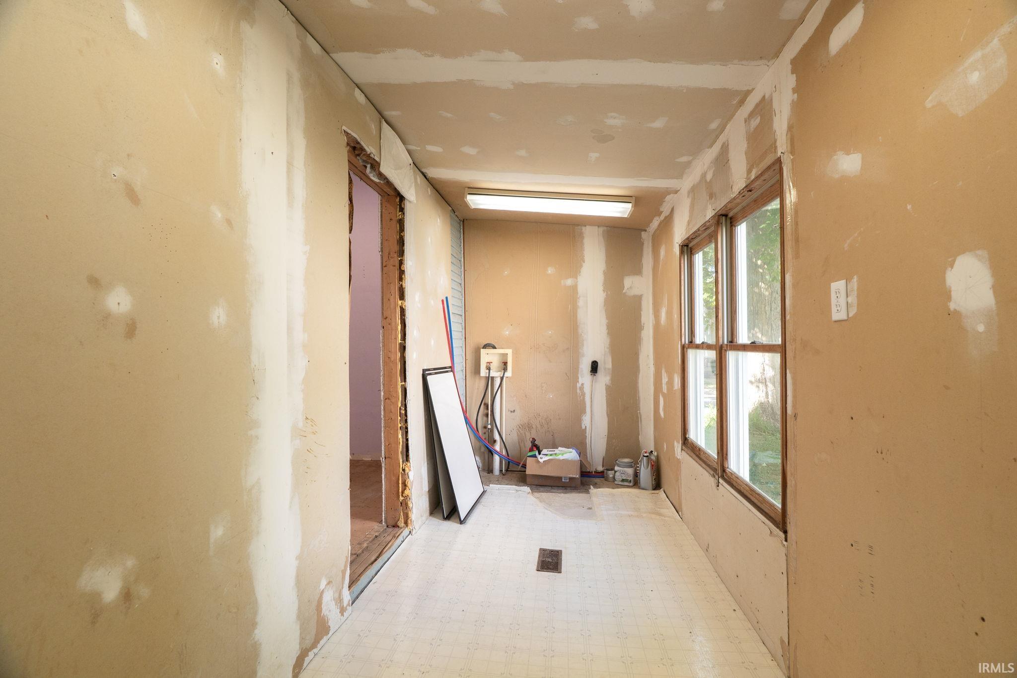 29 Center Street Williamsport, IN 47993 - Photo 8 of 26